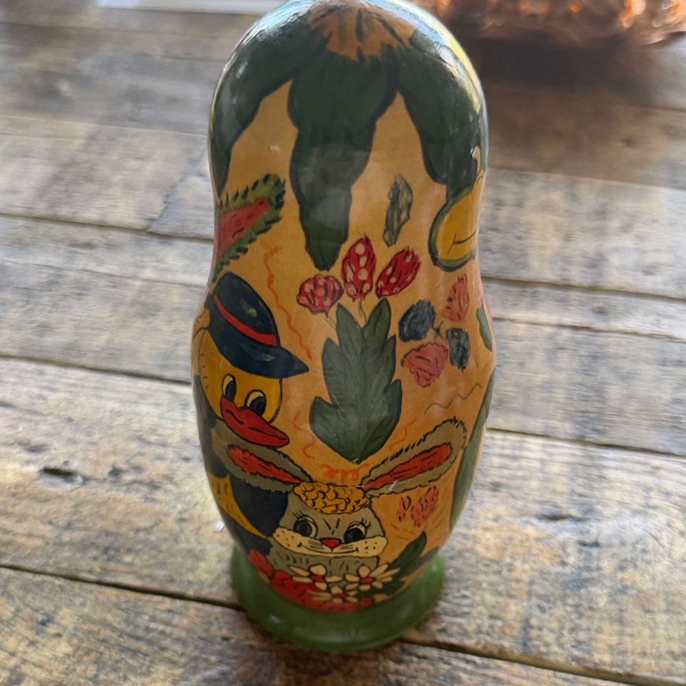 Colorful Vintage Wooden Matryoshka Doll - Picture 4 of 6